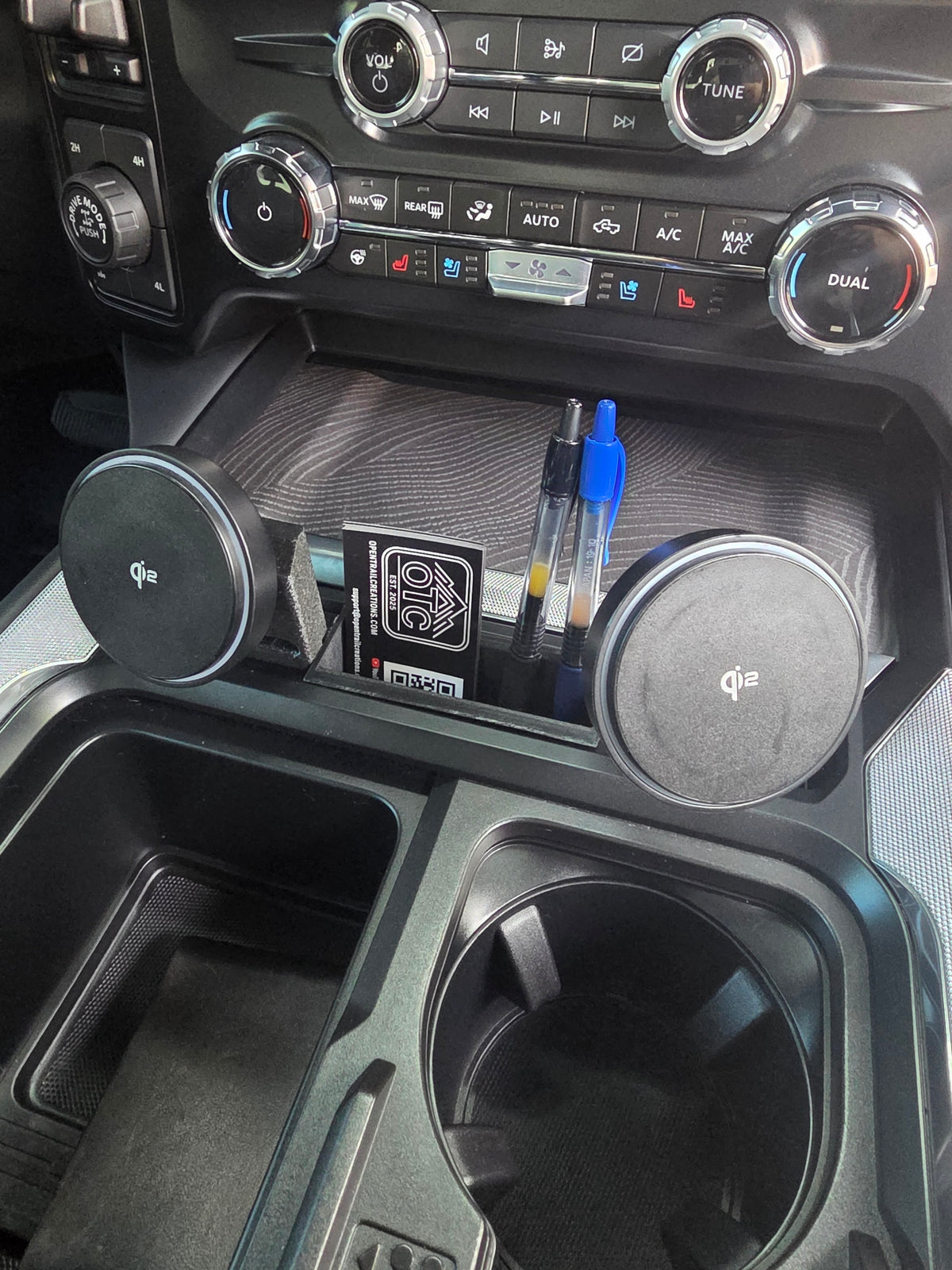 2023+ Ford Super Duty Console Pocket for Phone Mounts