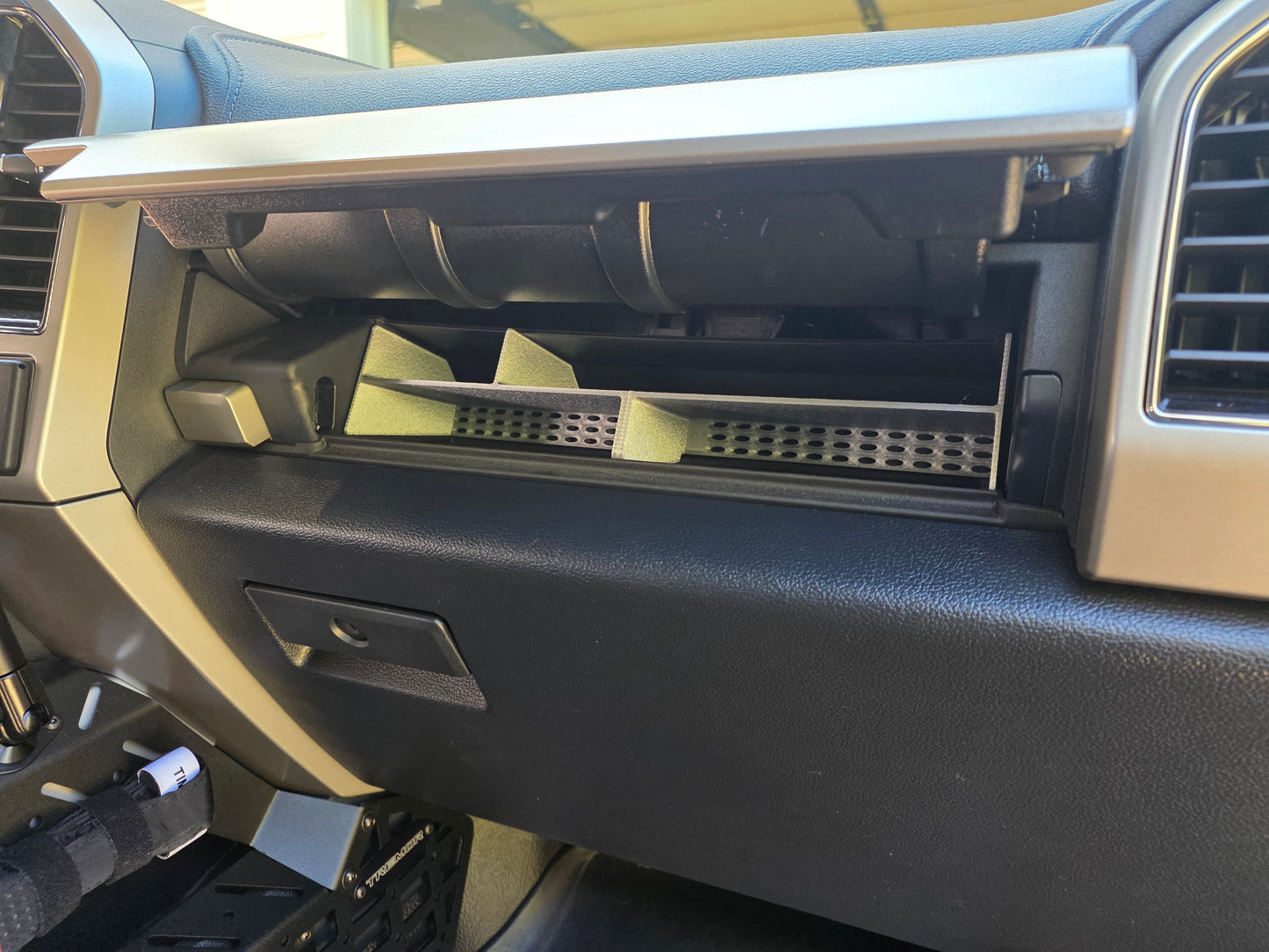 2020+ Ford Super Duty GearVault Organizer – Upper Glove Box
